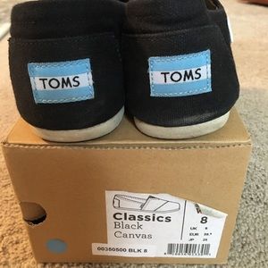 Black Toms